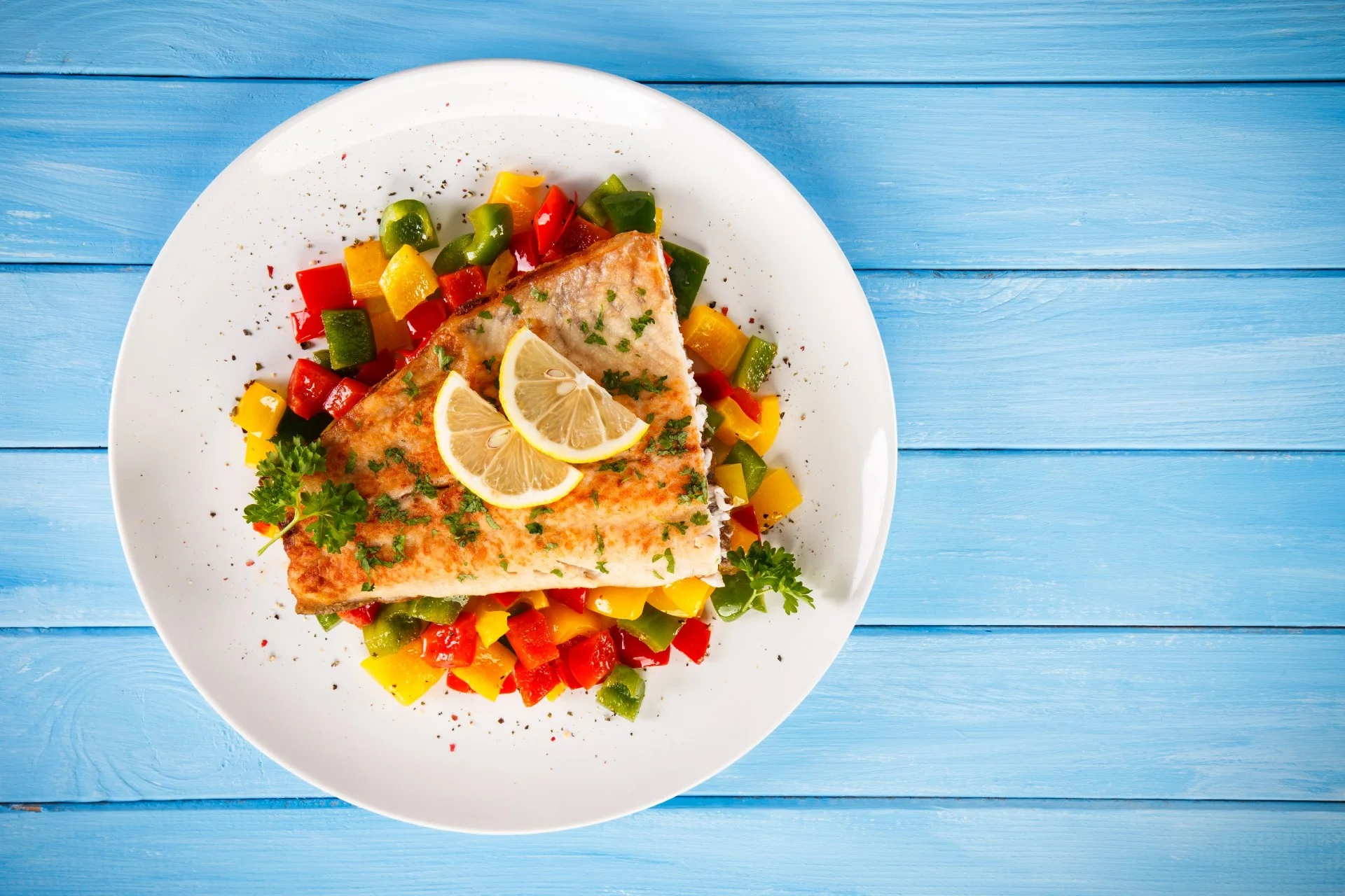 Morský jazyk na mlynársky spôsob so zeleninou