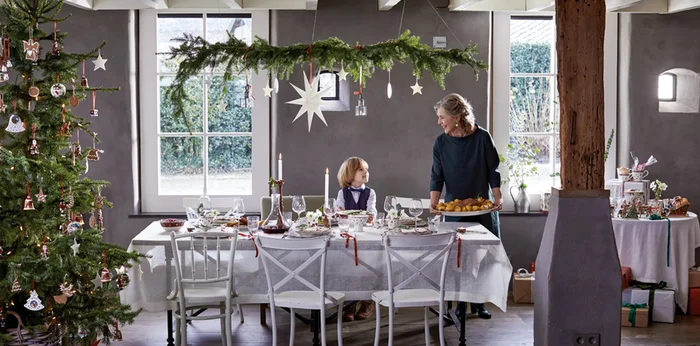 Slávnostné stolovanie