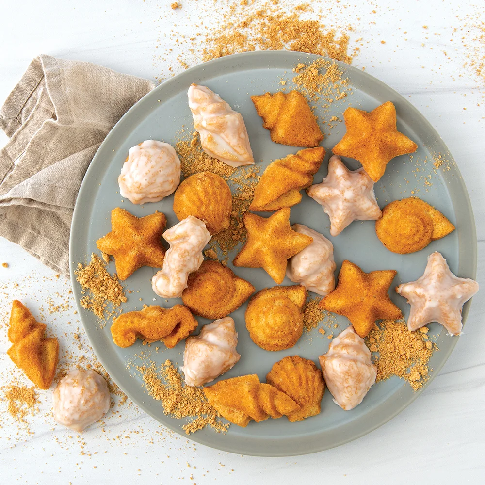 Forma Nordic Ware Morské motívy, plát s 23 formickami