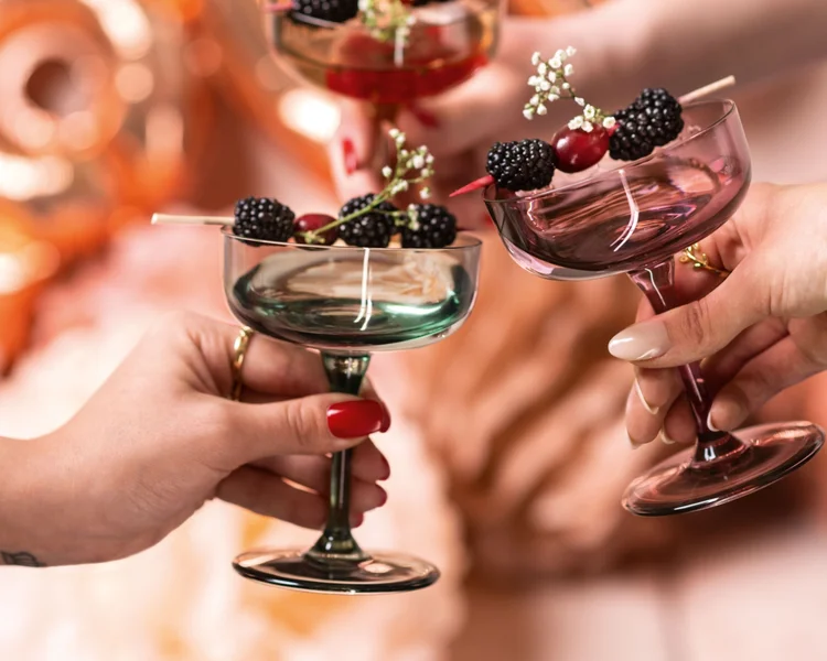 Pripíjame na lásku!